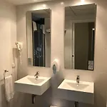Ξενοδοχείο με διαμερίσματα Galileo Flats - Palacio De Congresos 2*