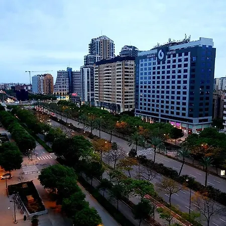 Galileo Flats - Palacio De Congresos Apartmanhotel 2*